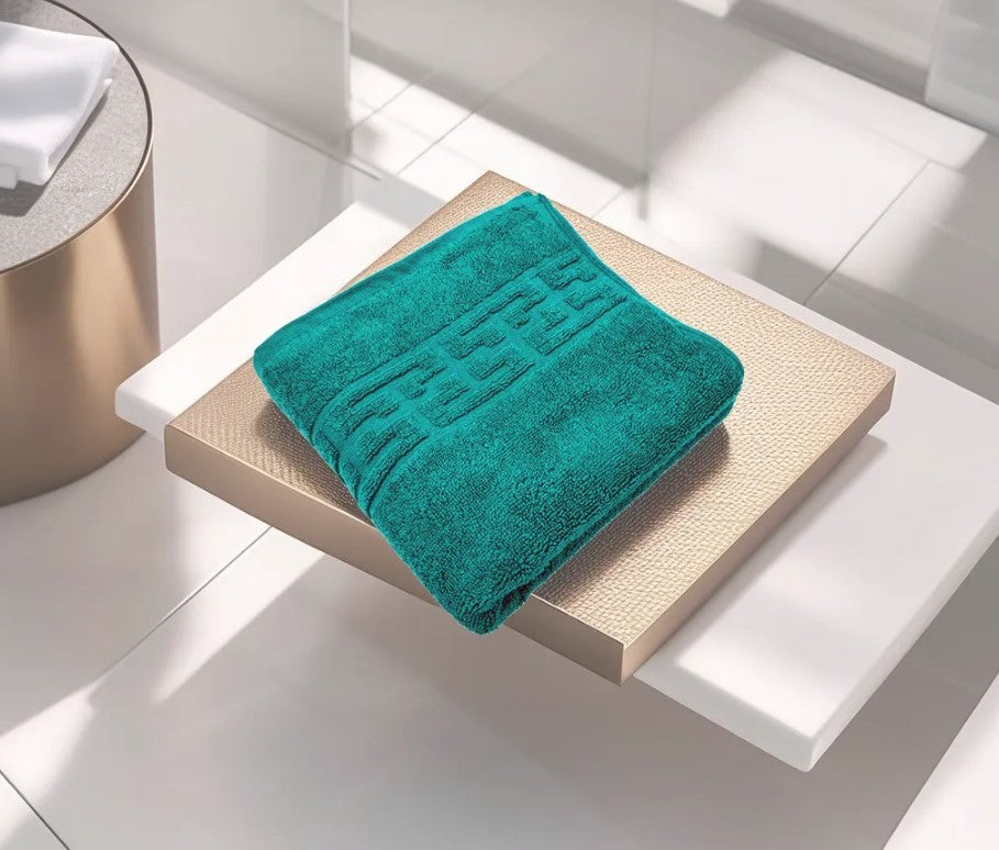 Prosop de baie din bumbac pieptanat 100%