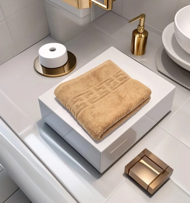 Set family Lux 5 prosoape pufoase și covoraș de Baie – Bumbac pieptanat 100%